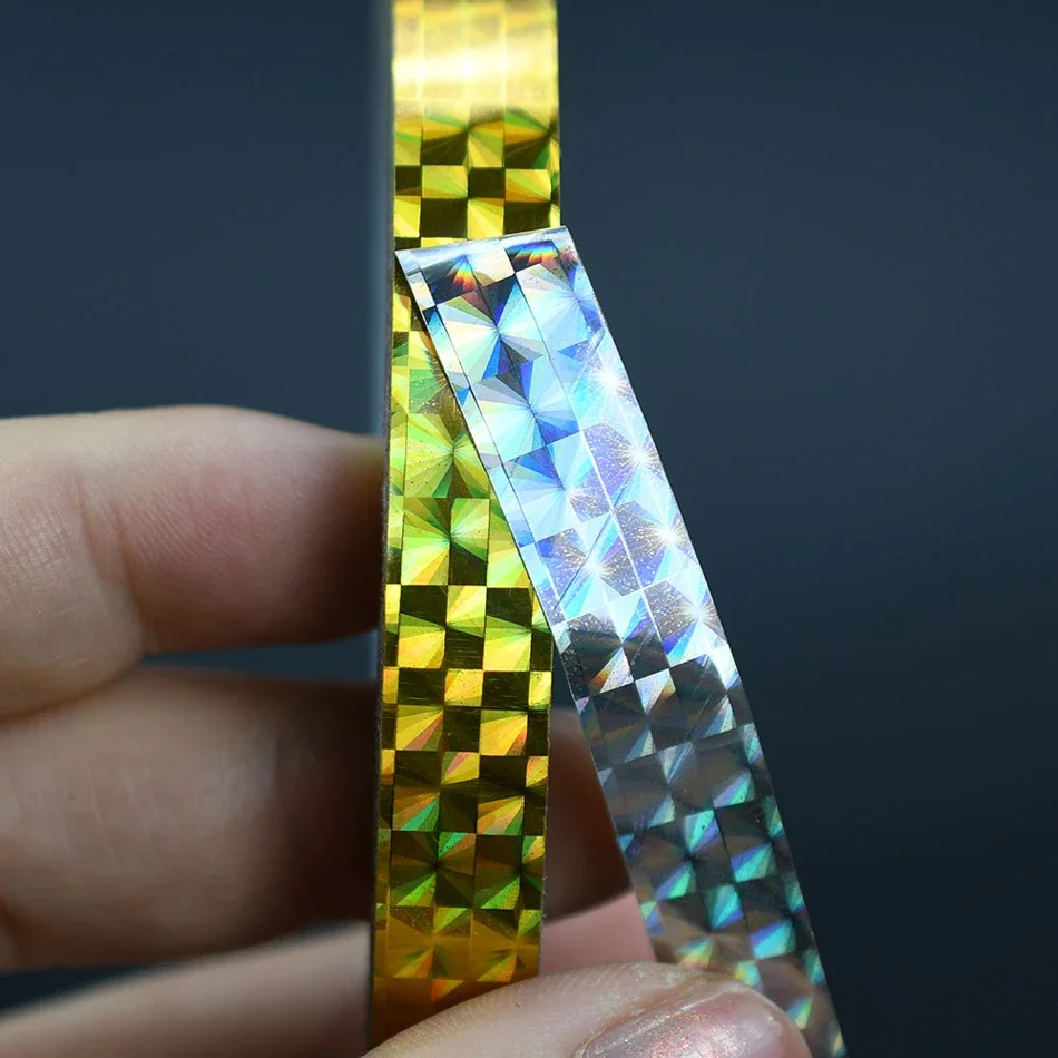 Detalle del acabado holográfico