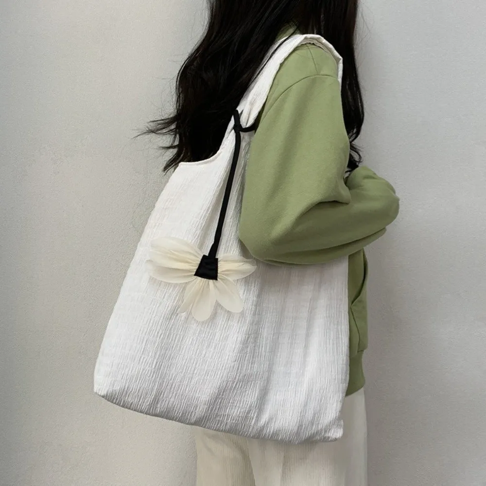 Bolso de hombro INS liso con colgante floral, gran capacidad mujer - imagen 2