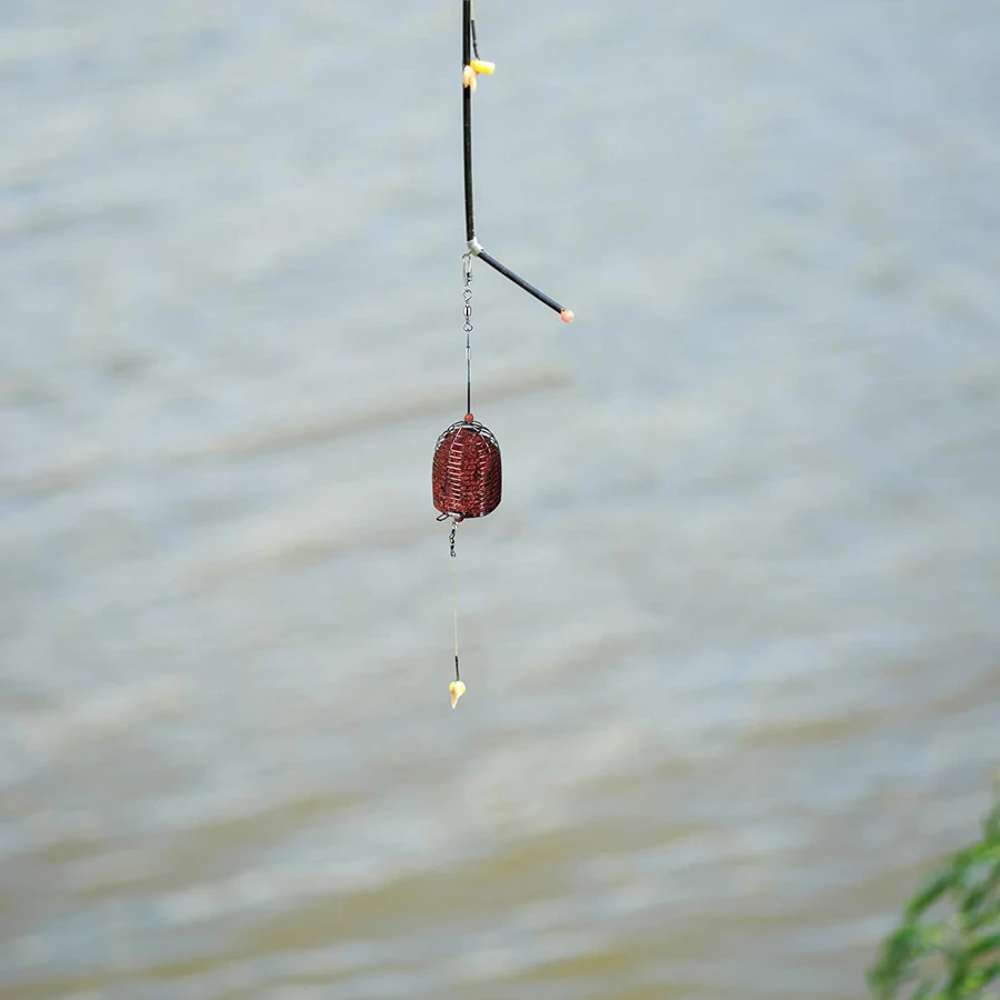 Accesorio de pesca tipo jaula para señuelos de peces
