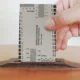 Protectores de trastes de metal plateado con herramienta de calibración - imagen 5