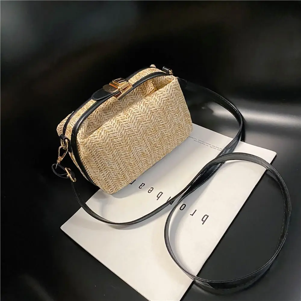 Bolso bandolera de paja con cierre metálico y asa acolchada - imagen 3