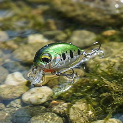 Señuelo minnow brillante para lubina con sistema de peso