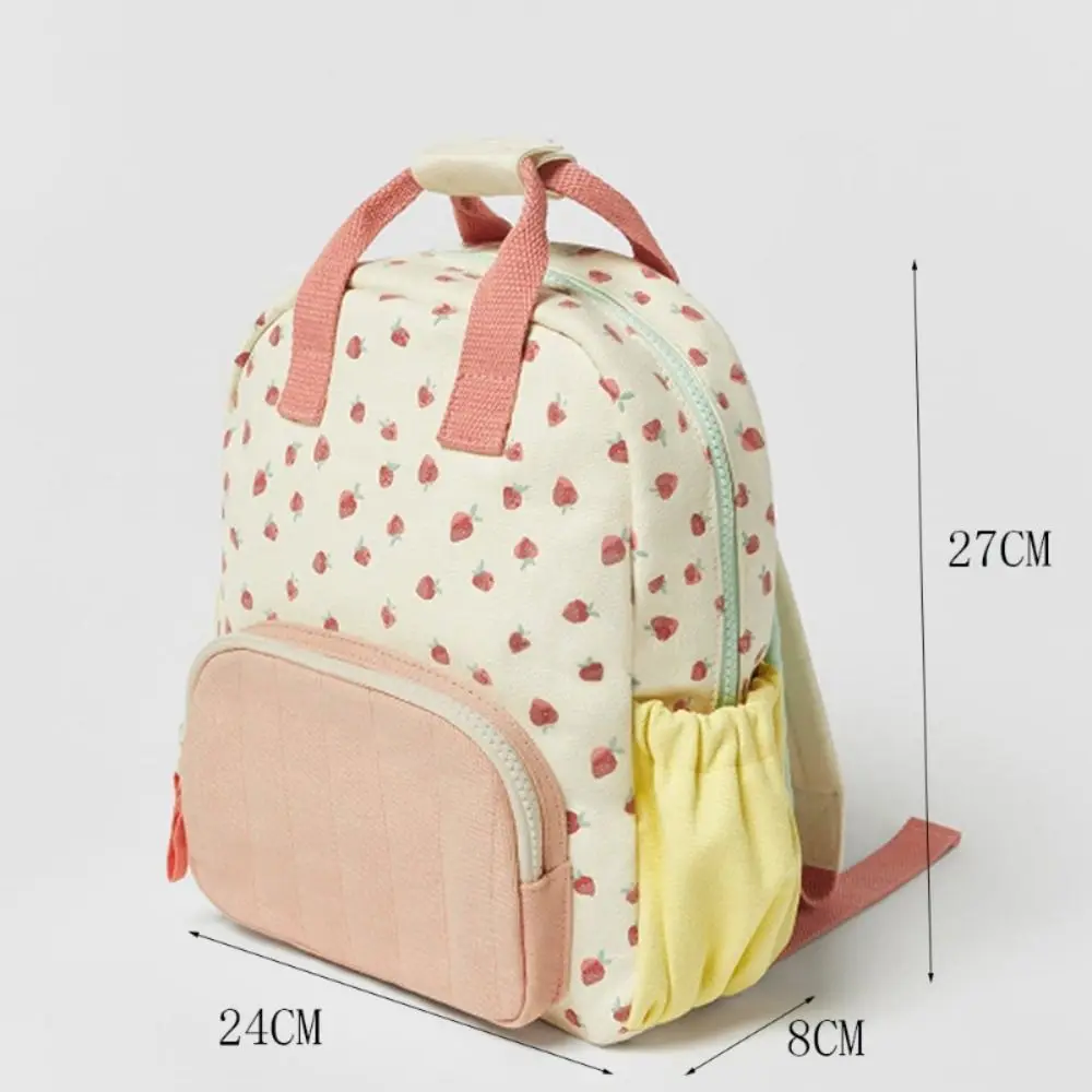 Mochila infantil personalizada con nombre y bordado de fresa - imagen 2