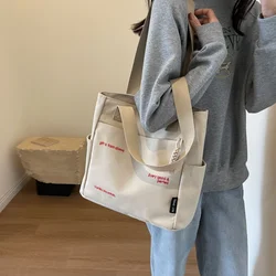 Bolso de hombro de lona Simplicity cuadrado versátil