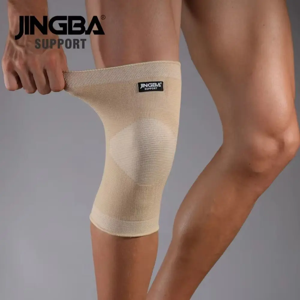 Rodilleras elásticas nude en uso durante entrenamiento