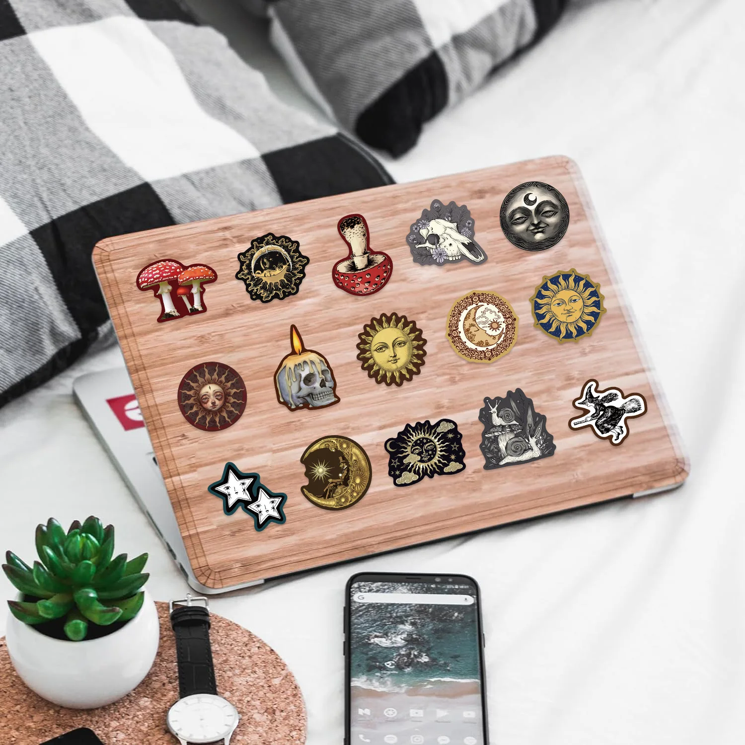 Pegatinas celestiales aesthetic impermeables para móvil y portátil - imagen 2