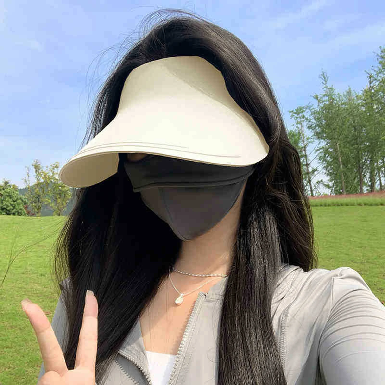Gorra de ala ancha para protección solar en actividades al aire libre