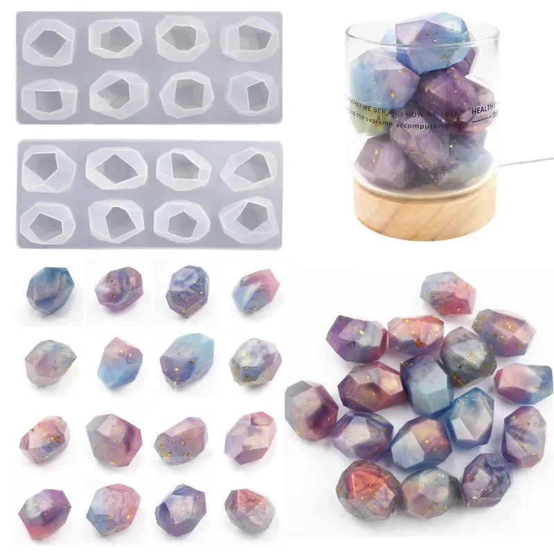 Detalle del molde de silicona mostrando sus cavidades facetadas