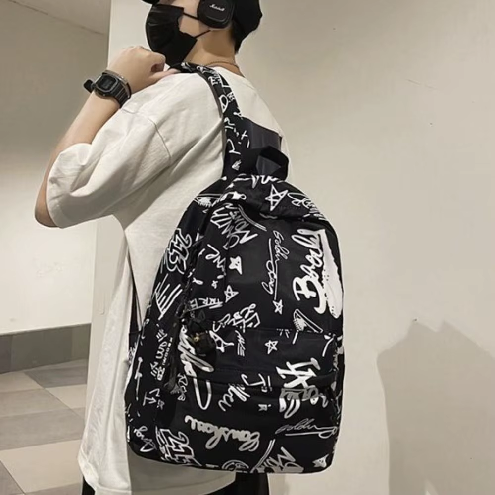 Mochila Urbana Graffiti Ultra Ligera – Gran Capacidad Estilo Coreano - imagen 4