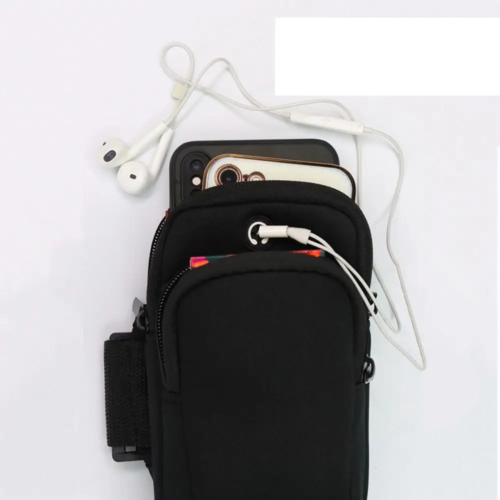 Brazalete deportivo impermeable para móvil y llaves con auriculares - imagen 2