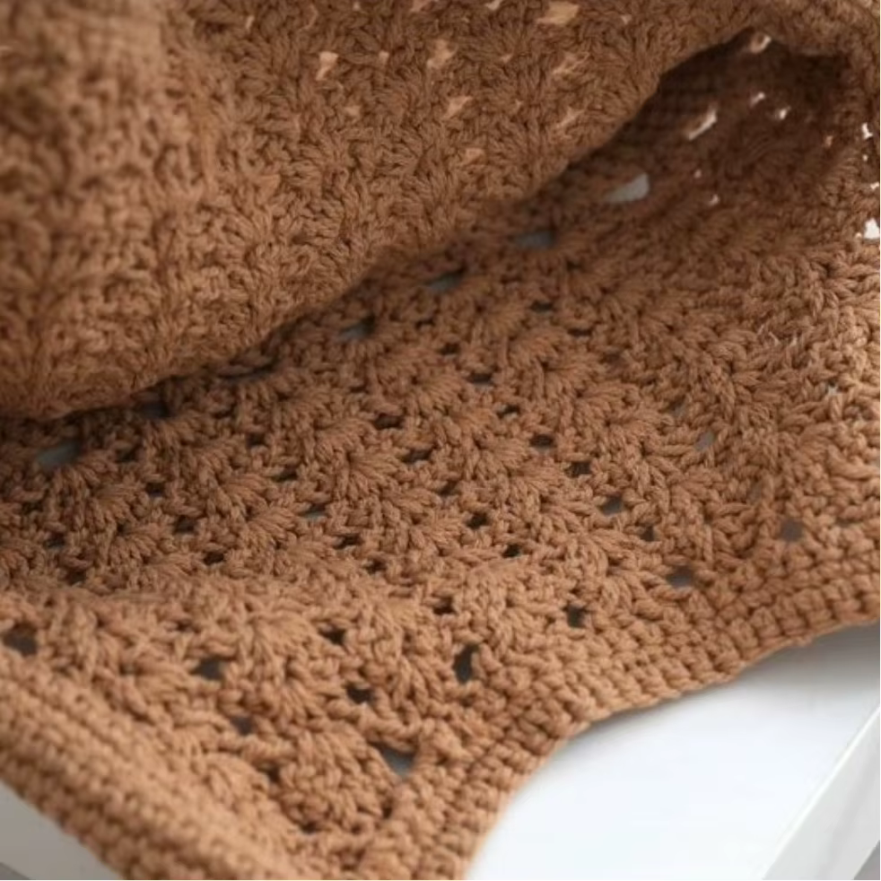 Vista lateral del bolso tote boho