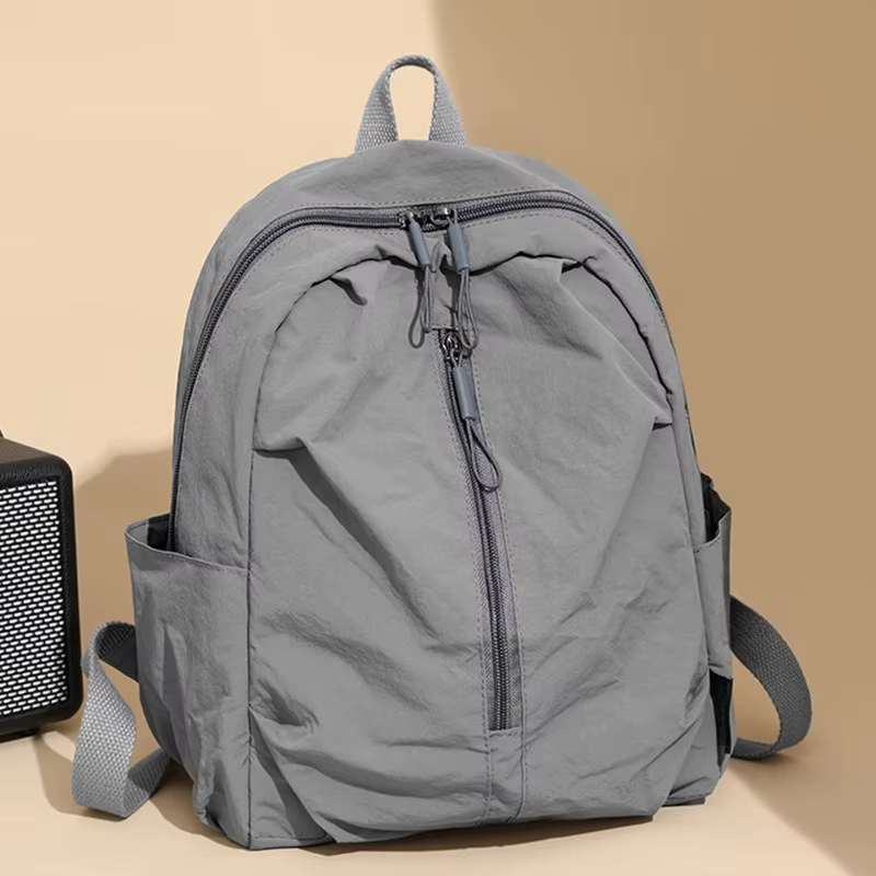 Mochila de Senderismo Ligera y Versátil para Trekking al Aire Libre - imagen 3