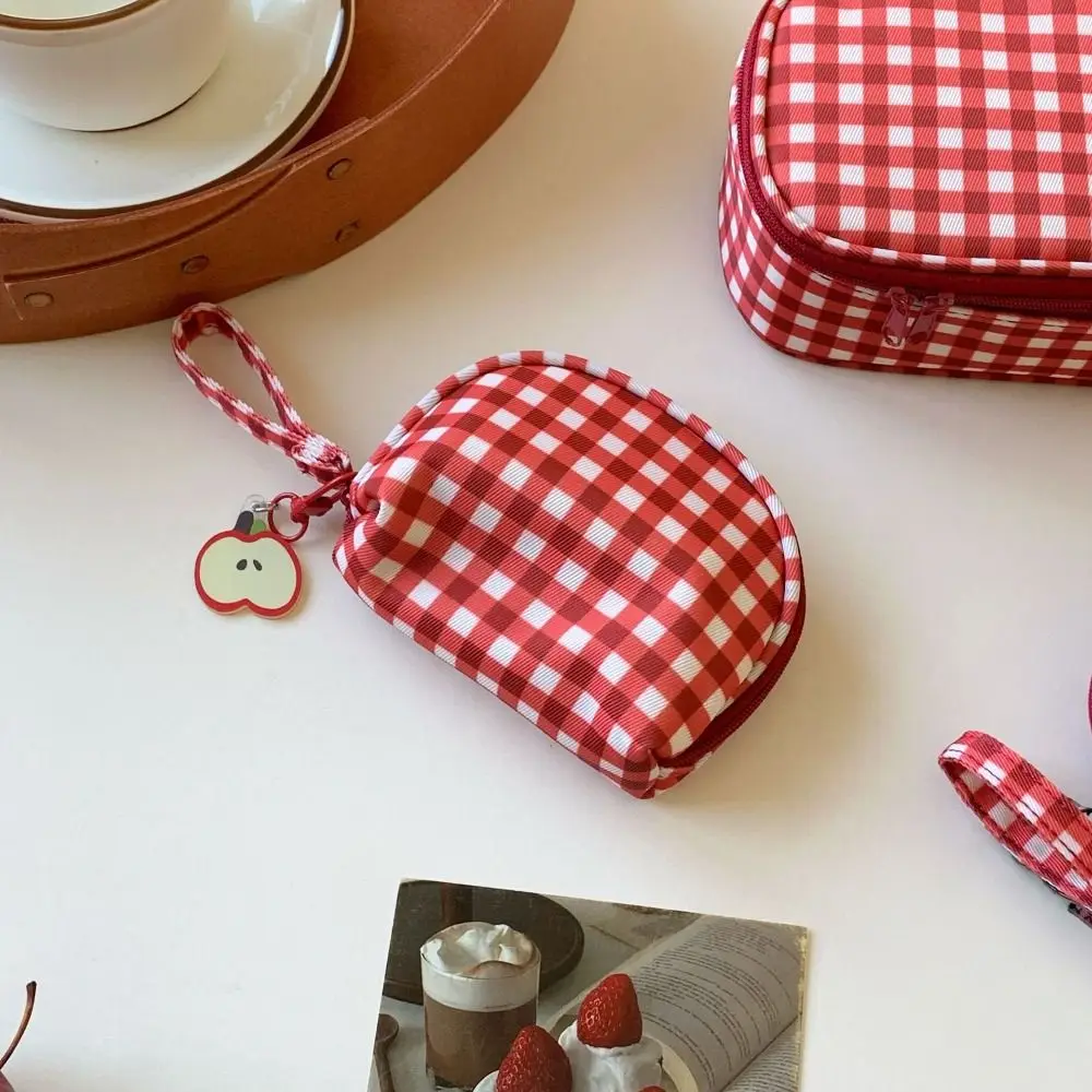 Bolsa de maquillaje roja con rejilla portátil para viaje multielemento - imagen 4