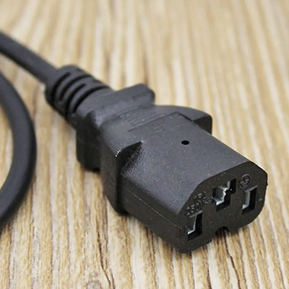 Detalle del conector metálico