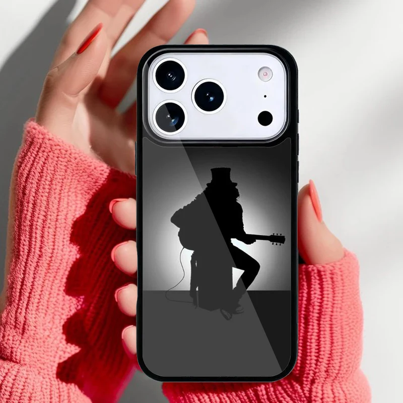 Perfil lateral de la funda mostrando bordes protectores