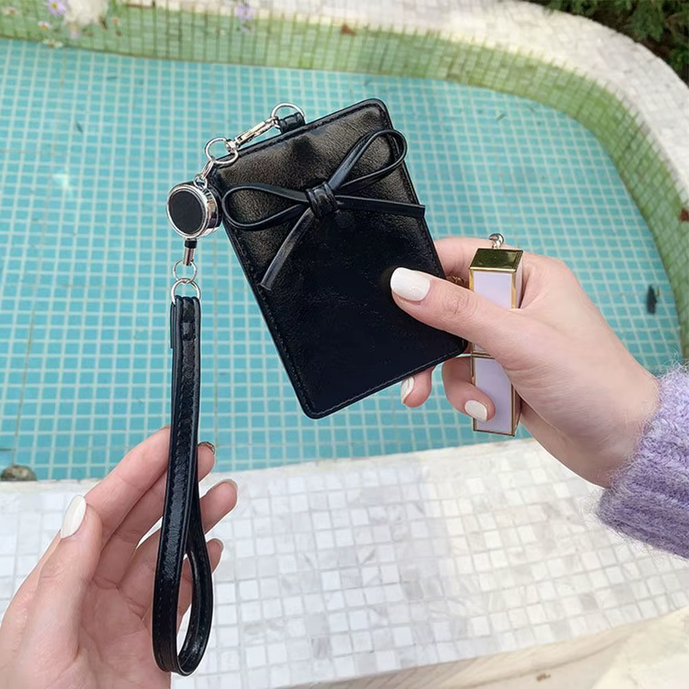 Tarjetero con Cordón Retráctil Piel PU y Porta Fotos Diseño Coreano