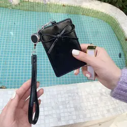 Tarjetero con Cordón Retráctil Piel PU y Porta Fotos Diseño Coreano