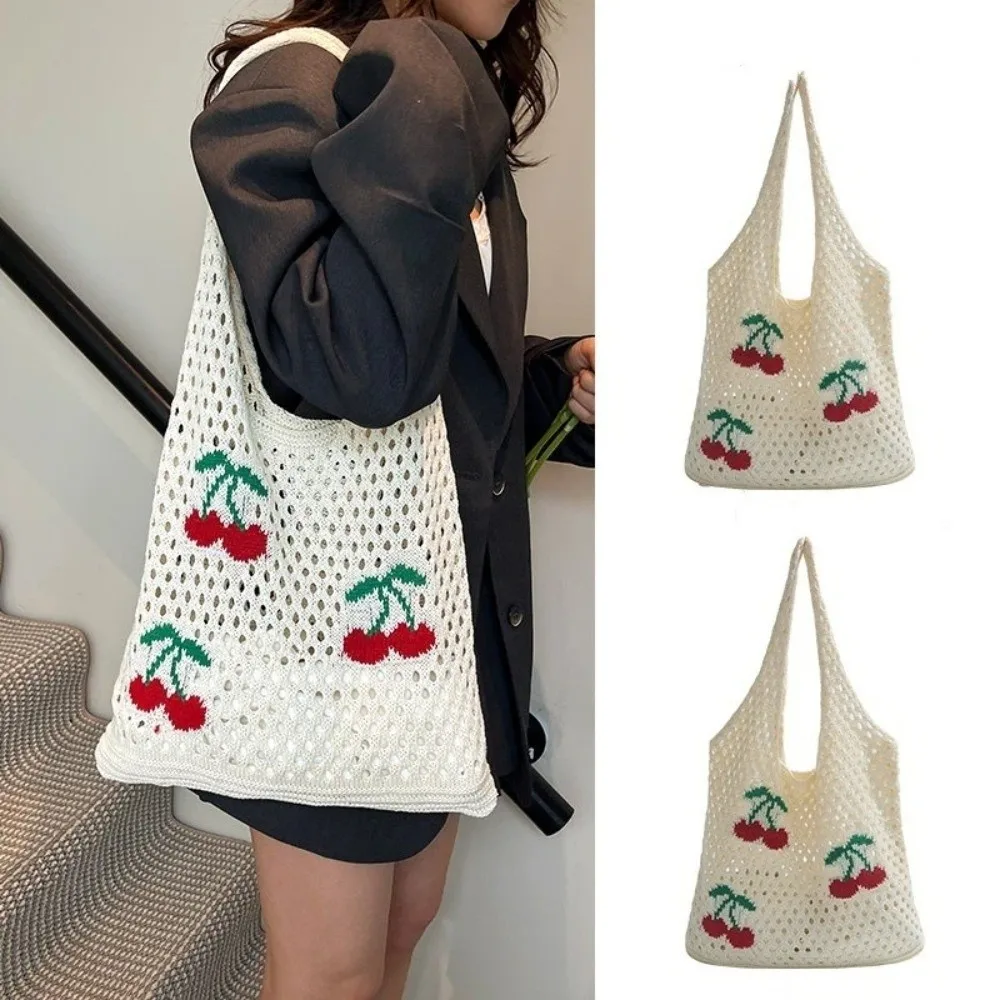 Bandolera de mujer con patrón bordado de cerezas – verano calado - imagen 5