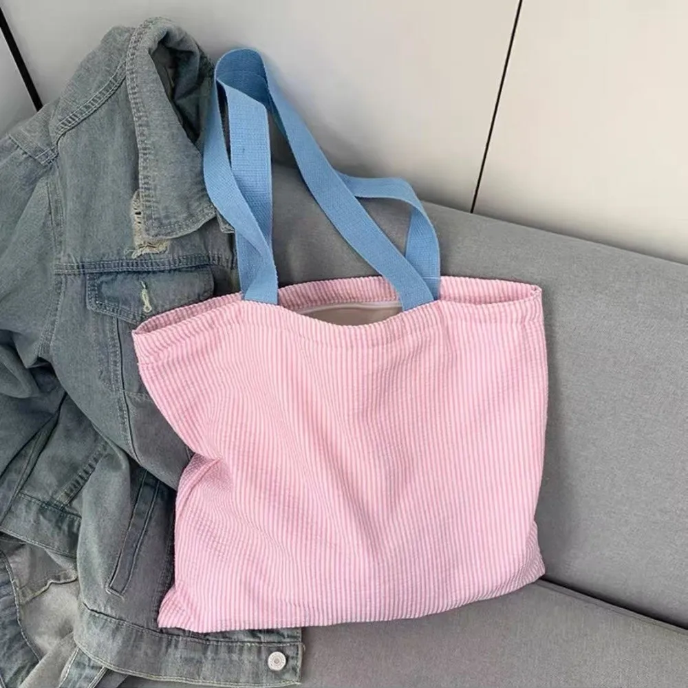 Bolso en colores contrastantes