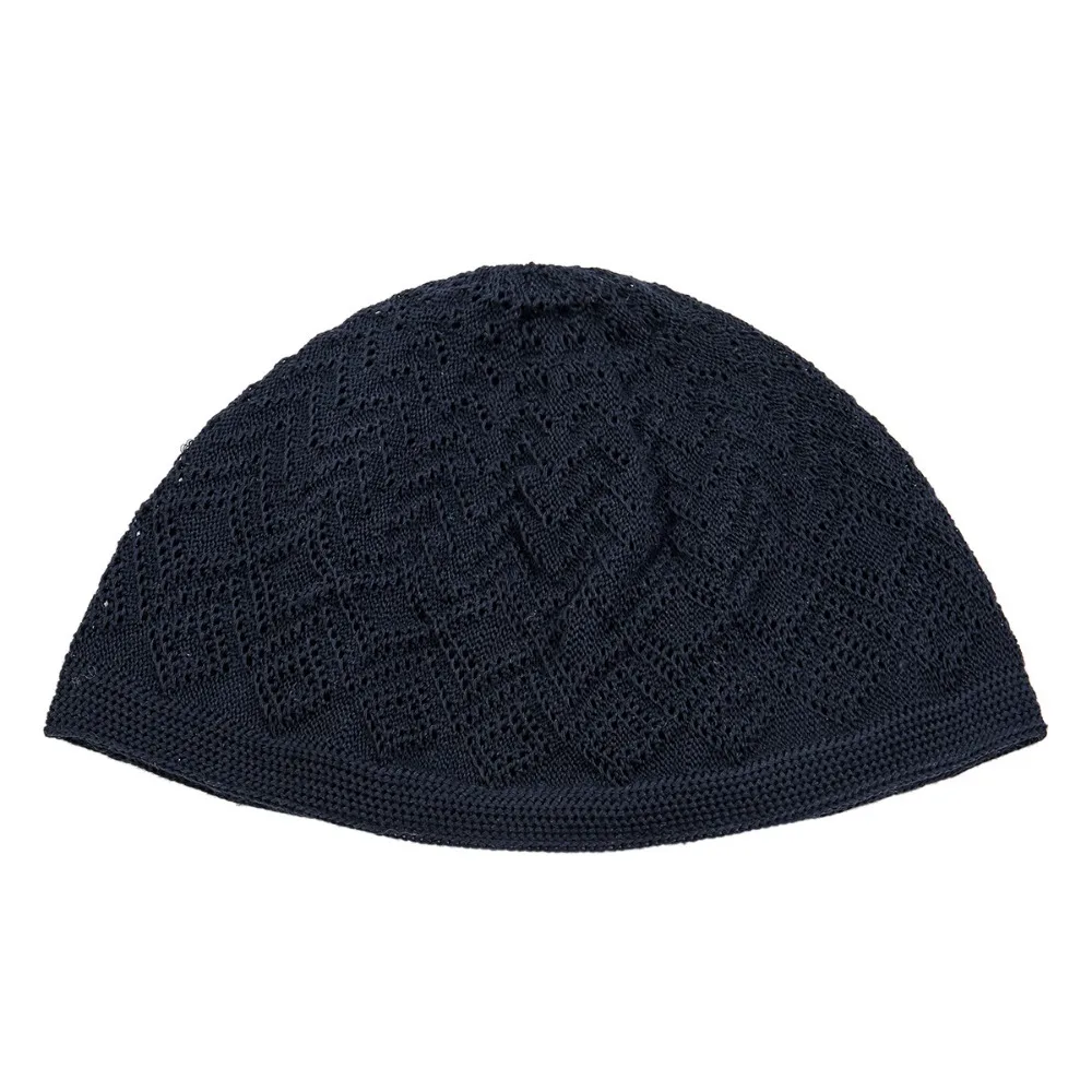 Variante del gorro en color gris y detalles de la costura