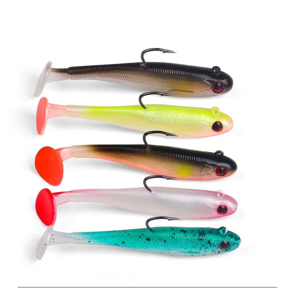 Detalle del señuelo artificial con jig head para pesca de lucio