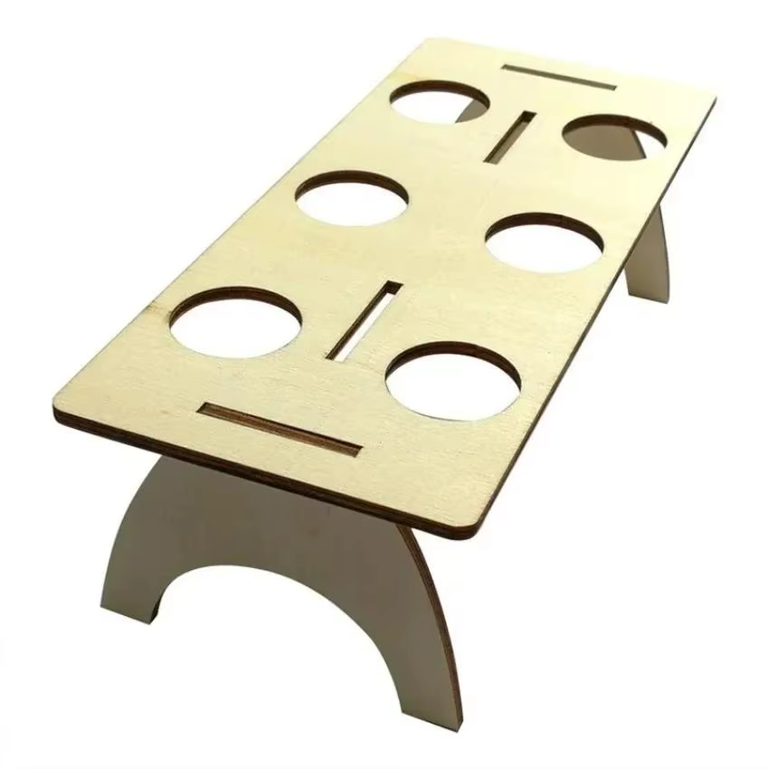 Soporte de madera para huevos de Pascua con forma de conejo