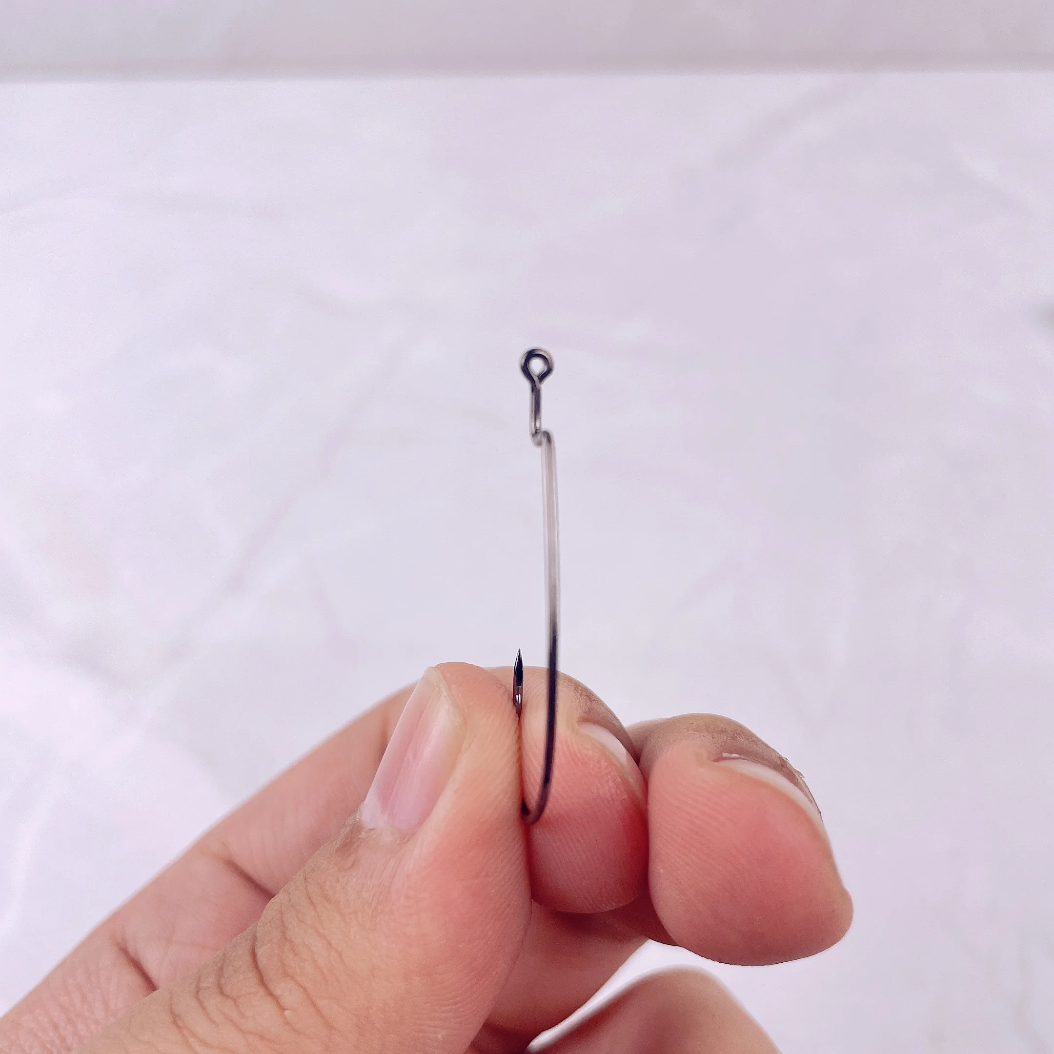 Detalle del acabado y ojo reforzado del anzuelo