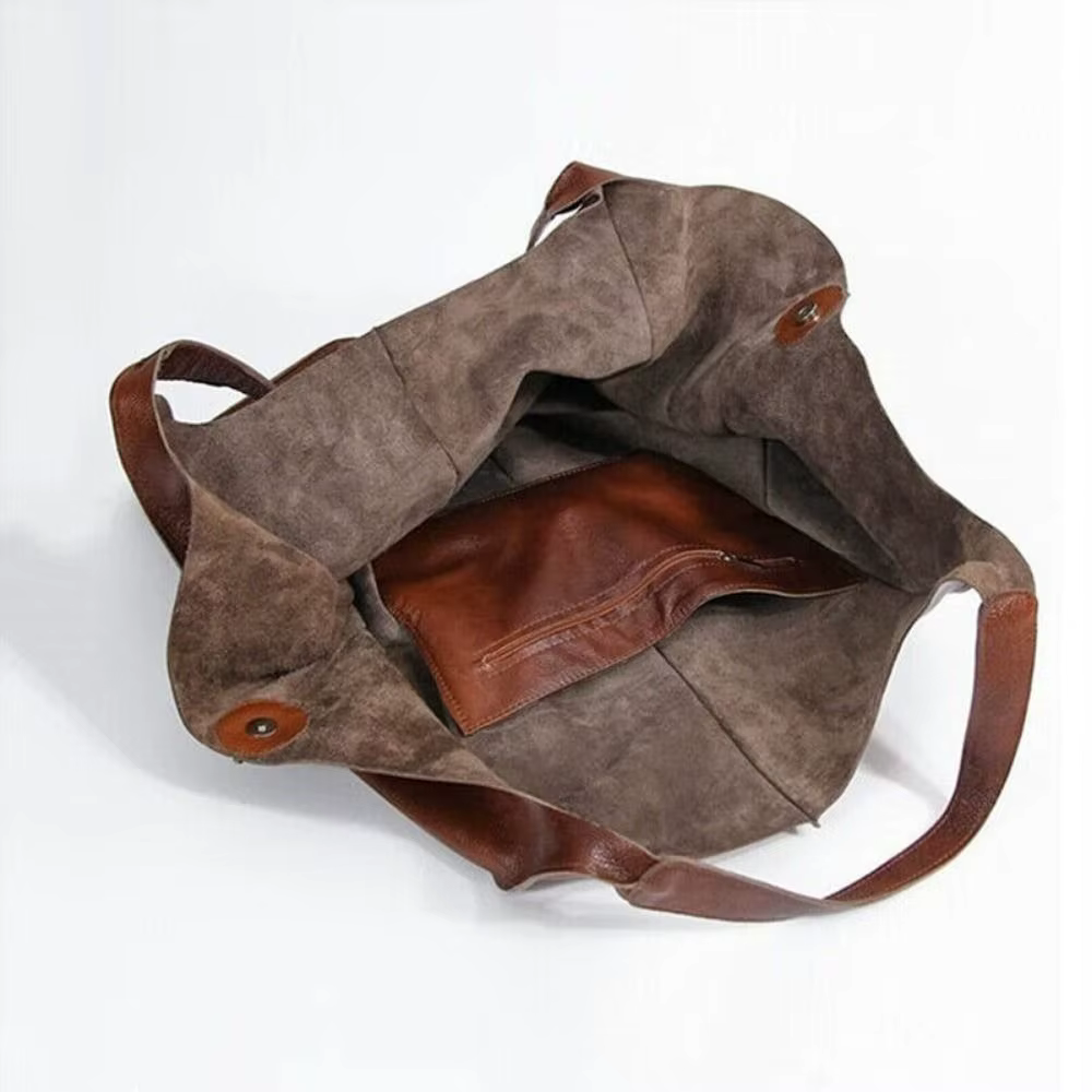 Detalle del bolso tote de gran capacidad