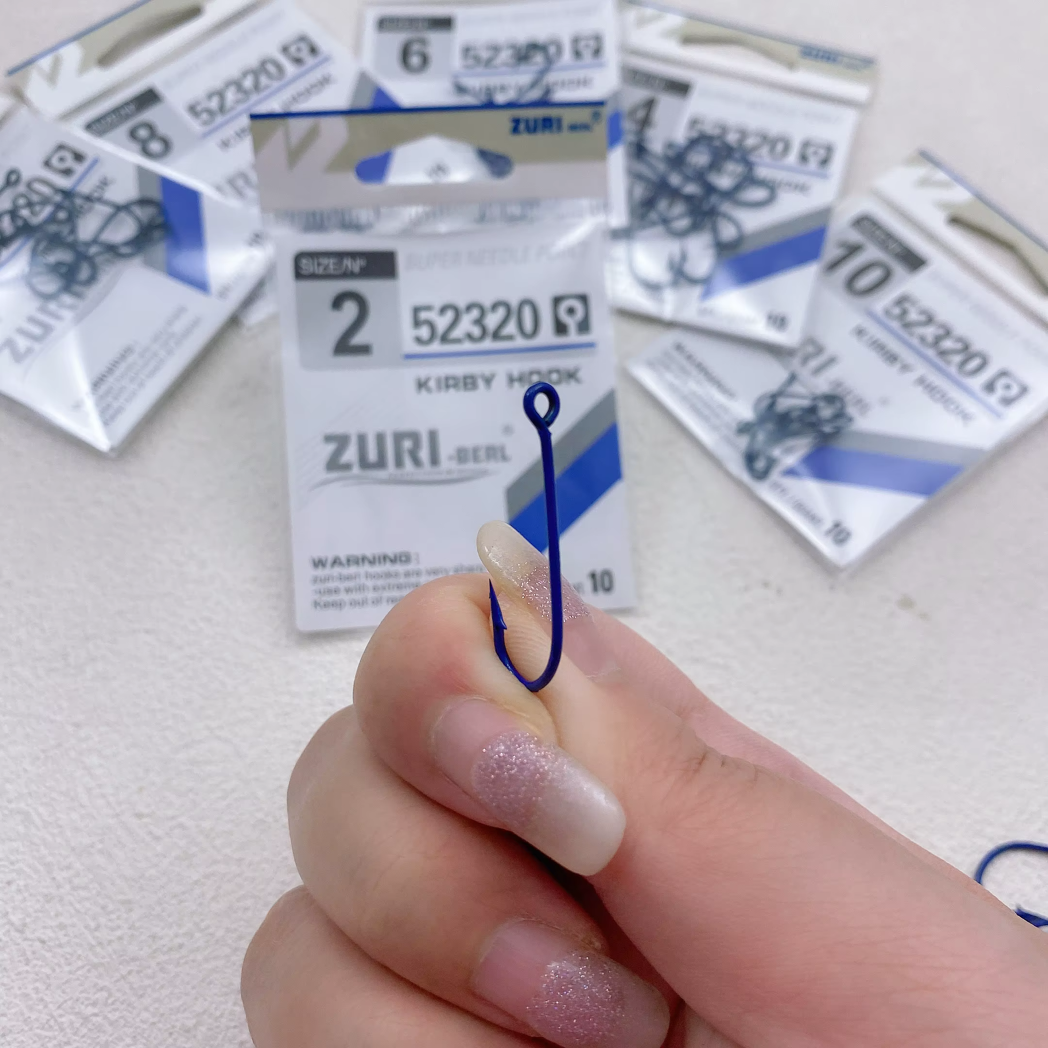 Anzuelos de acero alto en carbono azules con púas para carpa - imagen 2