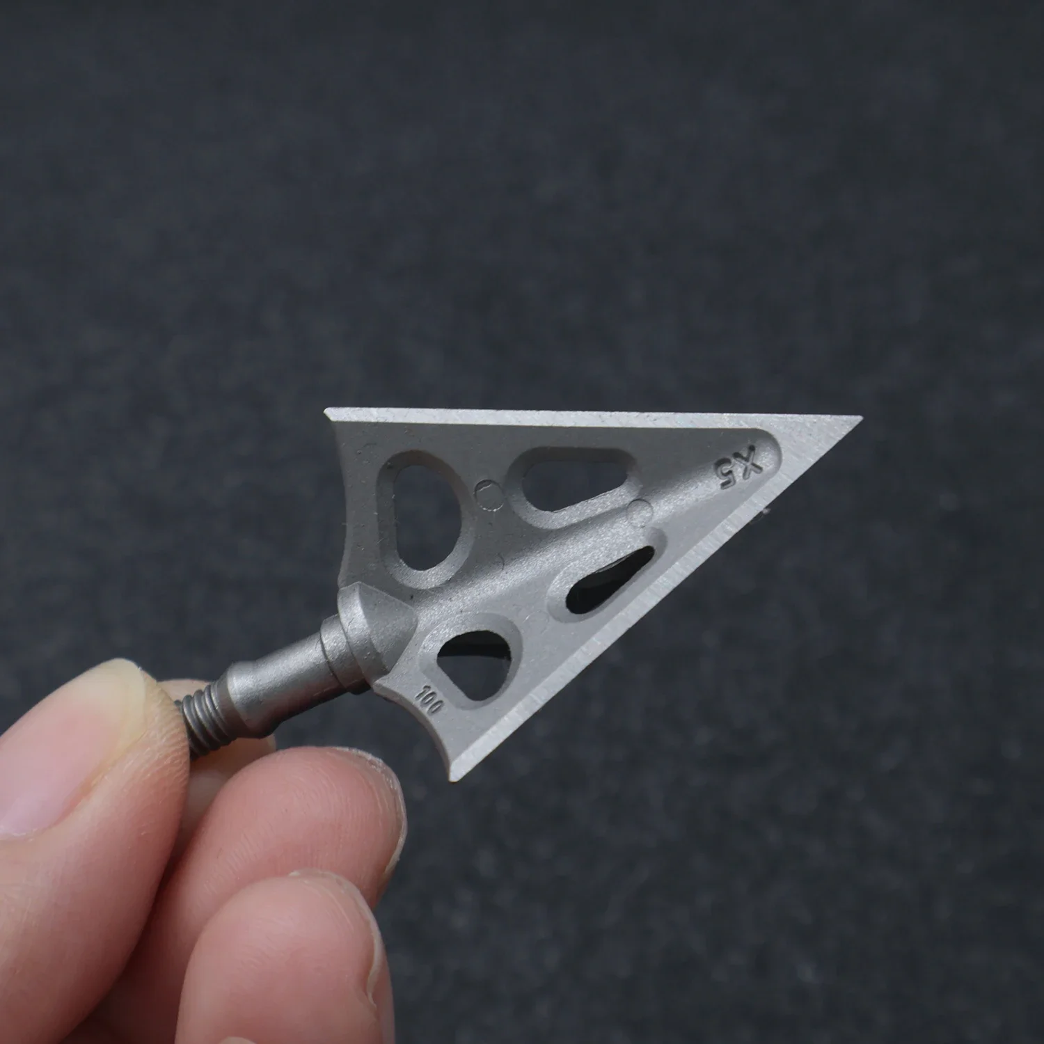 Punta de caza X5 triangular fija base roscada para arco recurvo - imagen 2