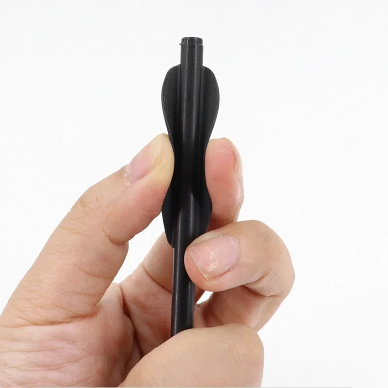Flechas cortas negras con eje de aluminio y punta de acero - imagen 2