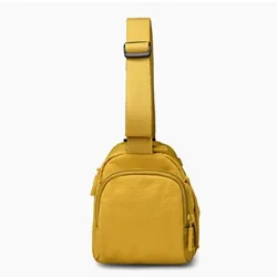 Bandolera multibolsillos ligera con correa larga estilo moderno