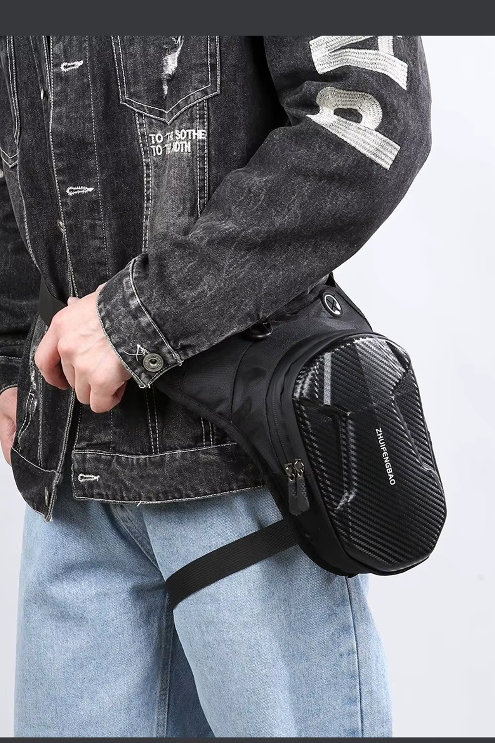 Detalle de compartimentos internos de la bolsa de pierna