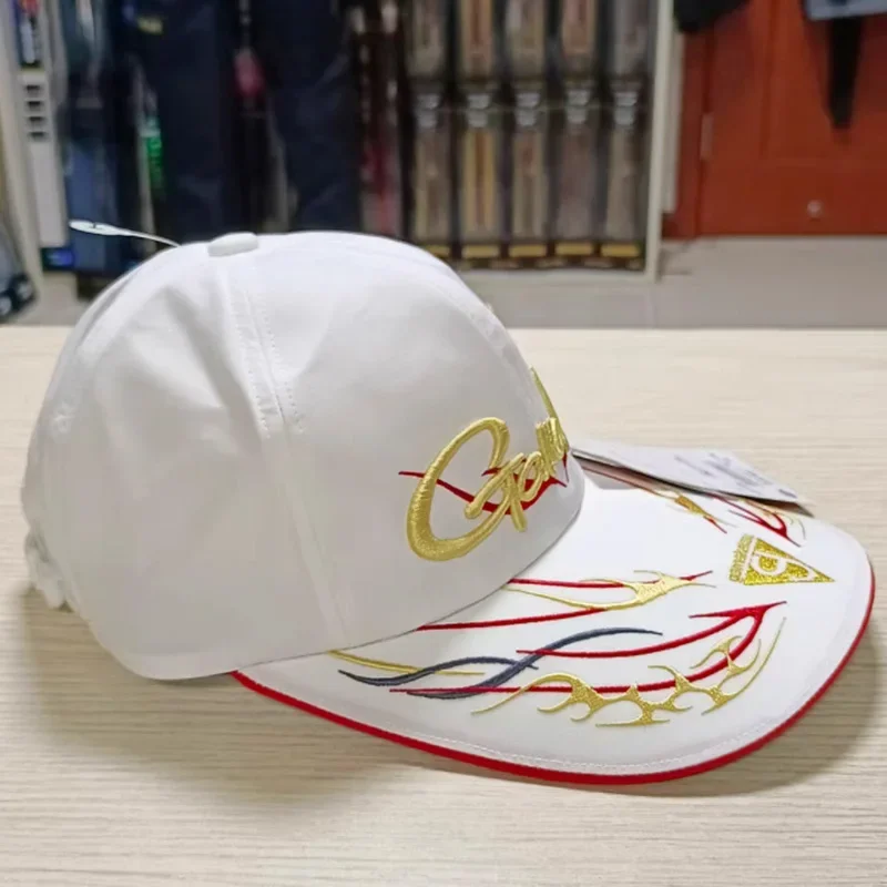 Uso cotidiano del sombrero en entorno urbano