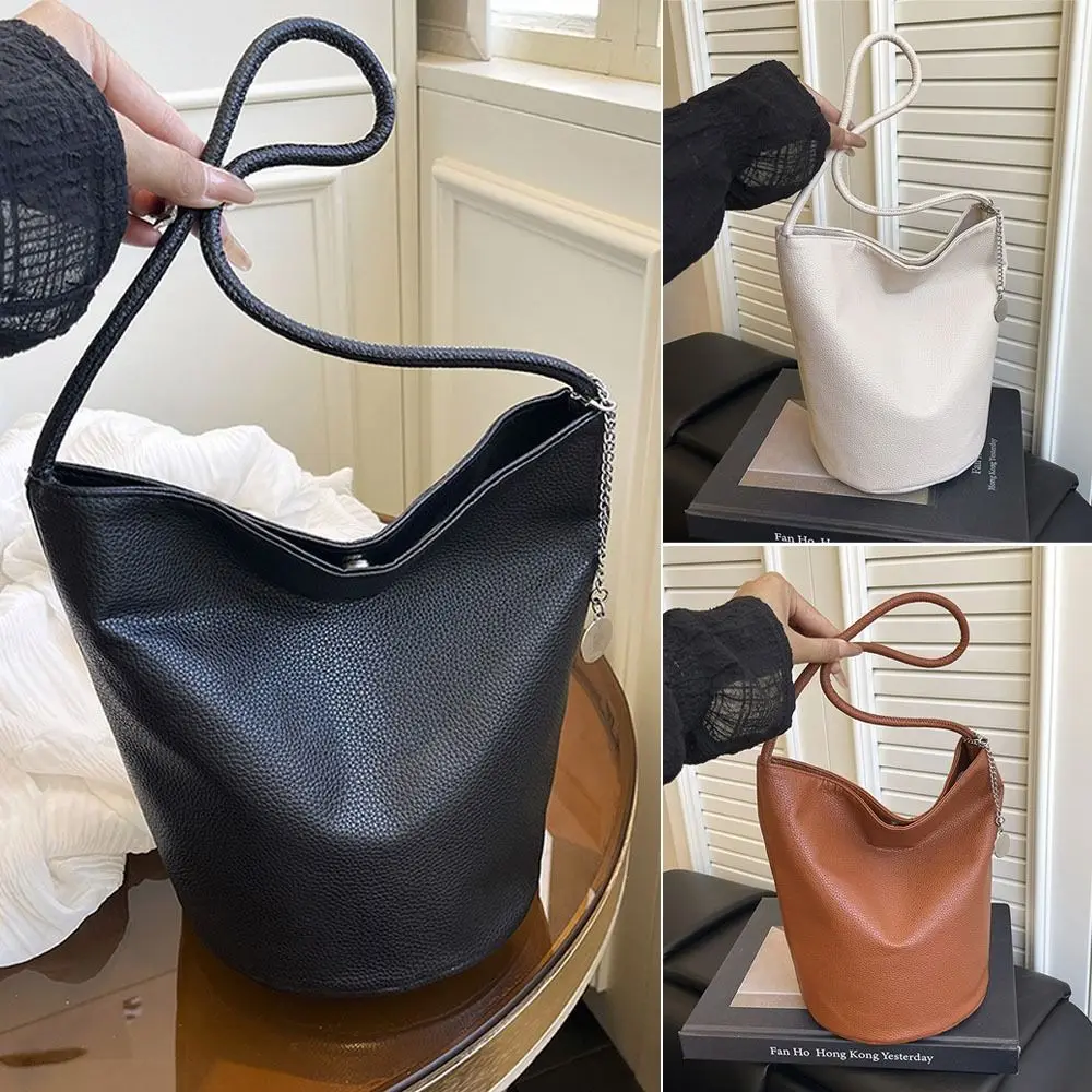 Bolsa de cubo piel sintética con cierre magnético bandolera - imagen 5