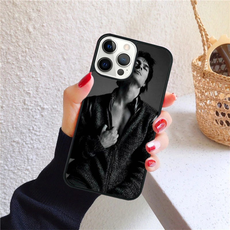 Funda ajustada al teléfono con bordes protectores