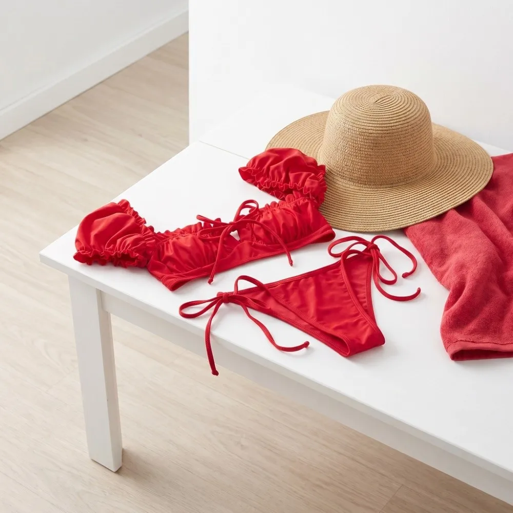 Conjunto bikini con volantes y pinza para el pelo con flores - imagen 5