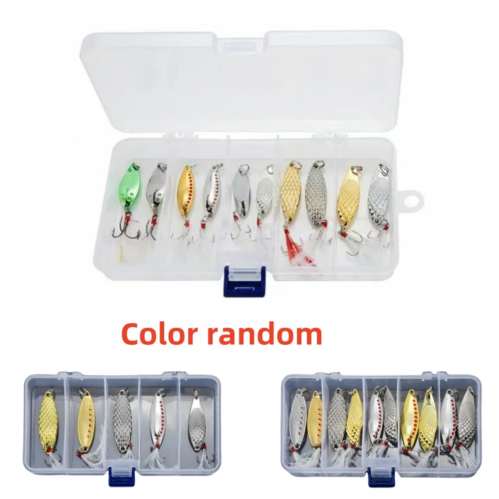 Spinnerbait y detalles del anzuelo triple con plumas