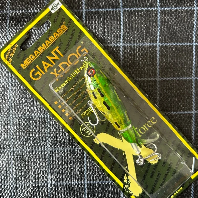 Perfil y acabado del señuelo para topwater