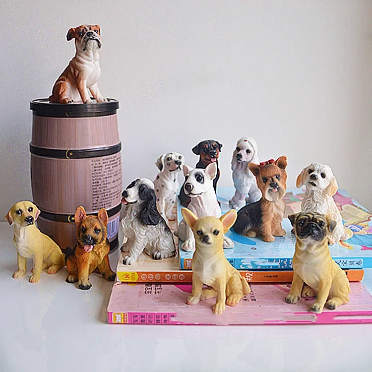Juego de 12 figuras miniatura de perros dálmata y pug