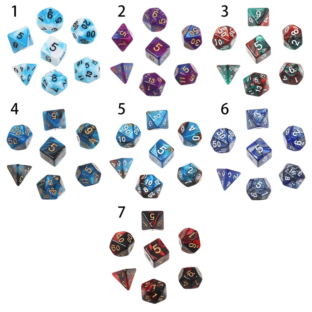 Dados multifacetados bicolor listos para tirar