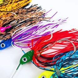 Señuelos Buzzbait FREE FISHER para lubina con faldas de goma