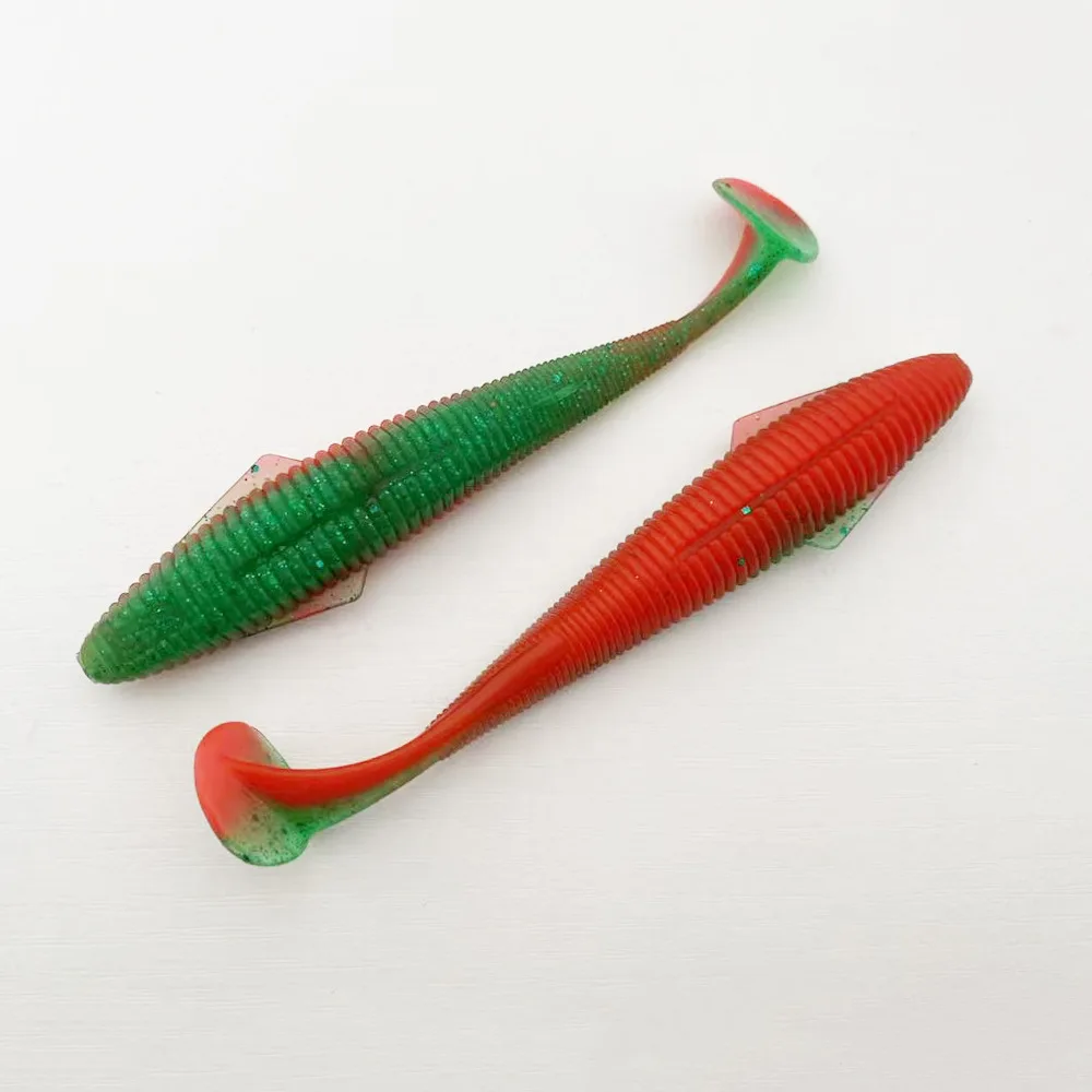 Señuelo vinilo T-Tail para black bass en agua dulce y salada