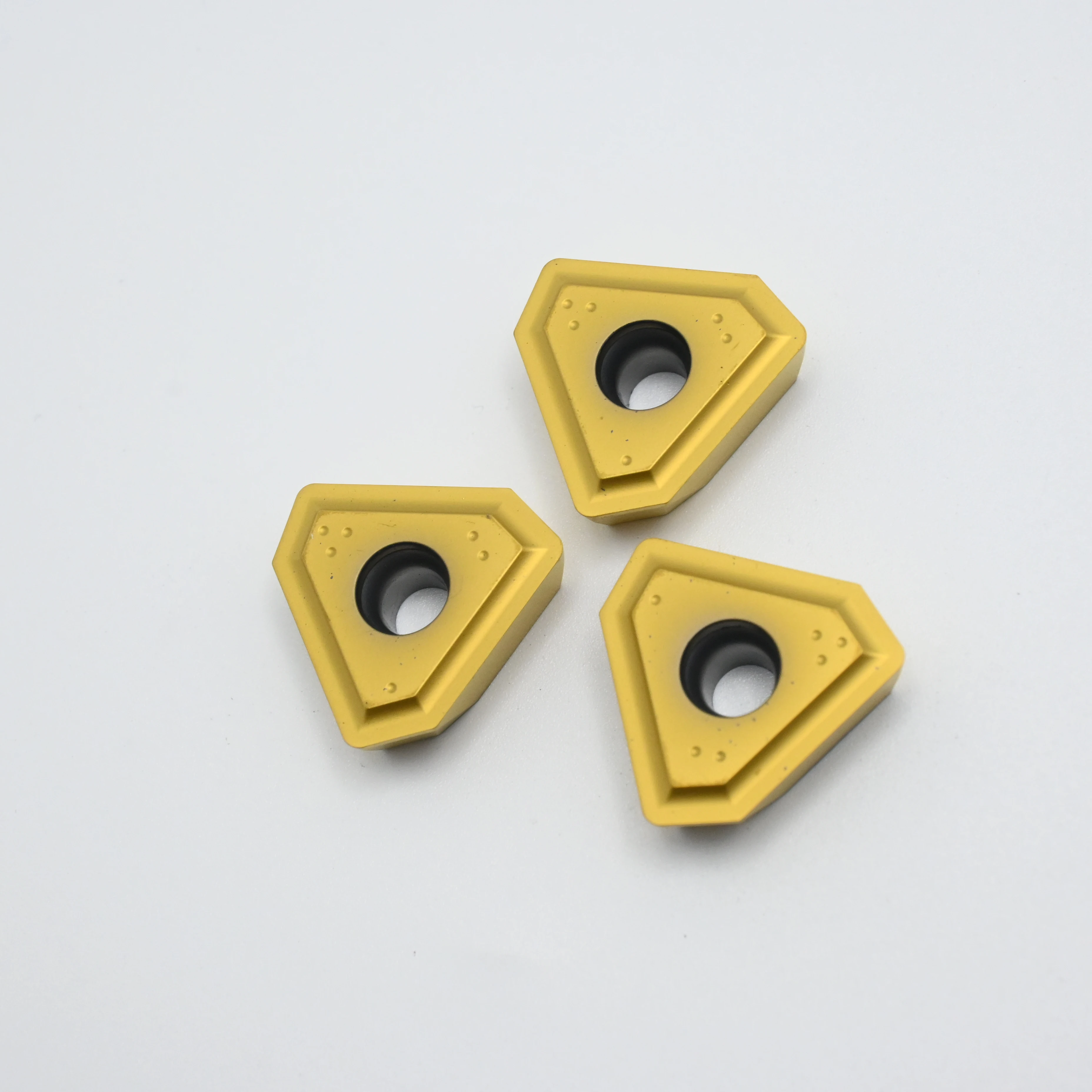 Insertos de carburo recubiertos para torneado CNC – Herramientas de precisión - imagen 4