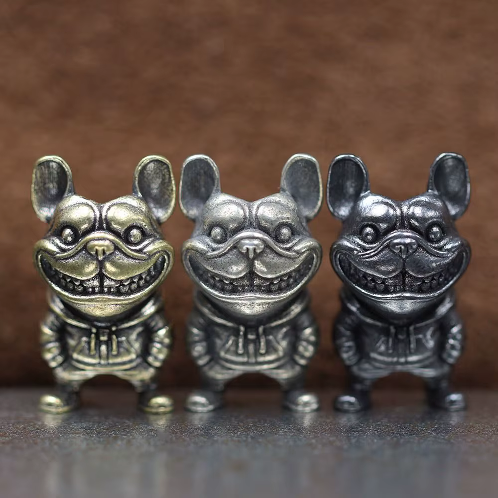 Lanyard Paracord Bulldog, trenzado a mano con remate de latón - imagen 4