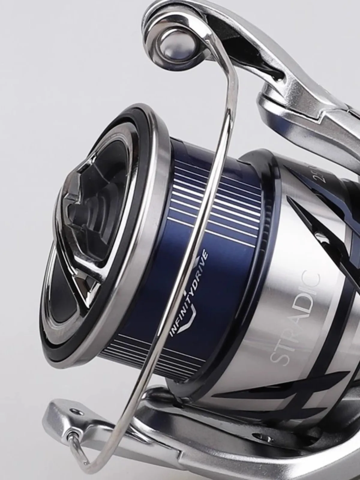 Carrete Spinning Shimano Stradic – Para agua salada - imagen 4