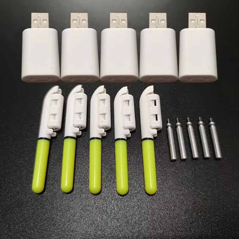 J547 Linterna LED telescópica recargable para caña de pescar