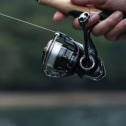 Carrete giratorio DAIWA FREAMS 26 – Arrastre 12 kg para agua salada