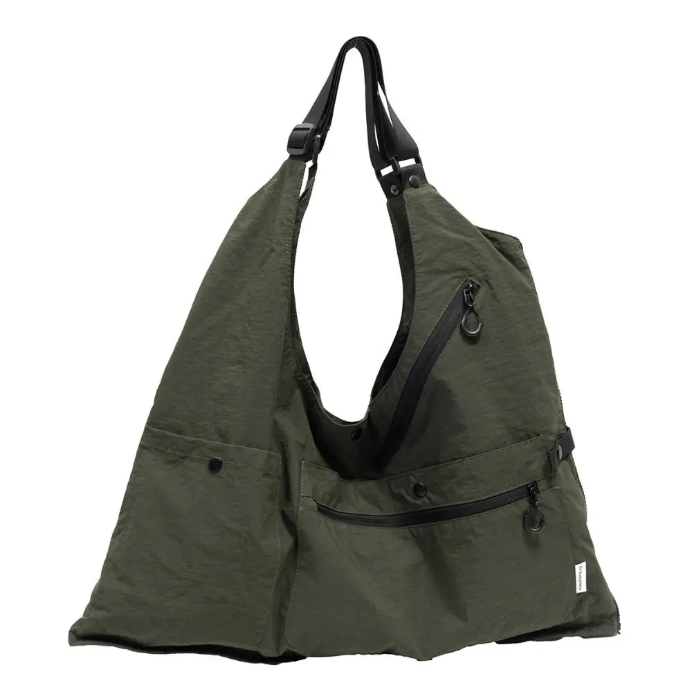 Detalle del bolso utilitario convertible
