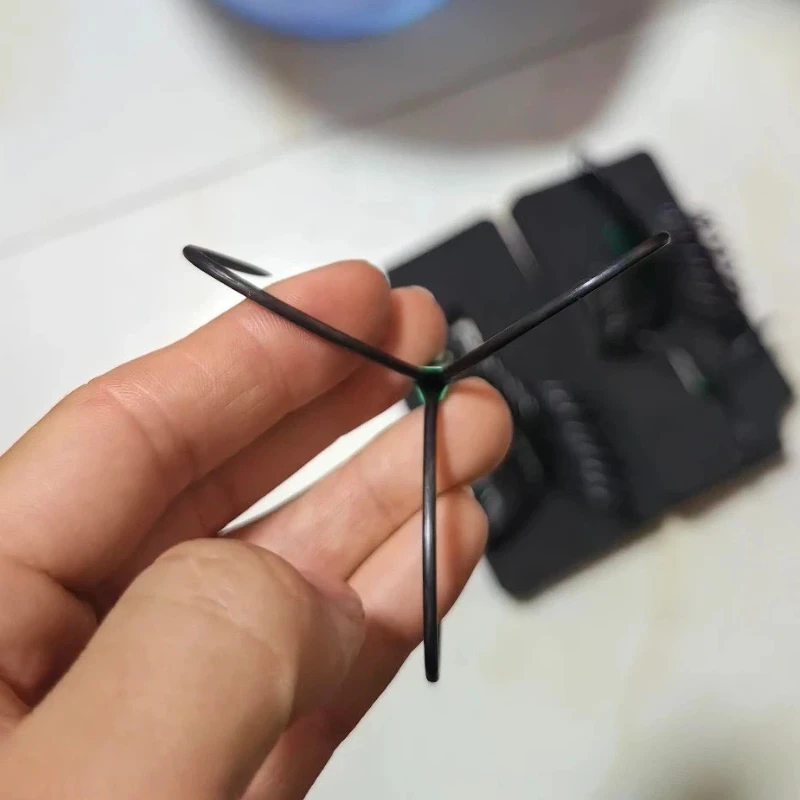 Anzuelo triple de acero carbono para jigging hoja triangular pulida - imagen 4